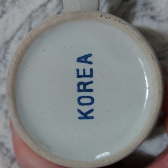 Set of Koren Mugs - Picture 4 of 5